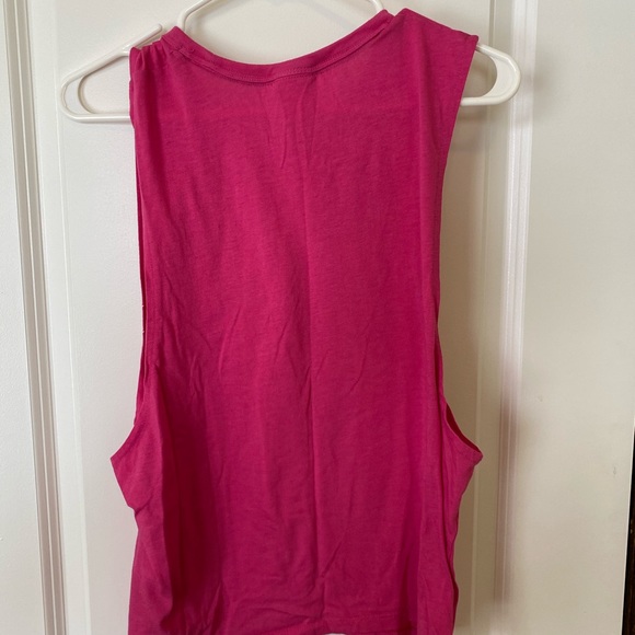 Hot pink Nike tank size M - Picture 3 of 3